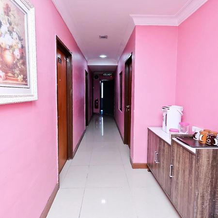Oyo 714 Arina Hotel Bangi Εξωτερικό φωτογραφία