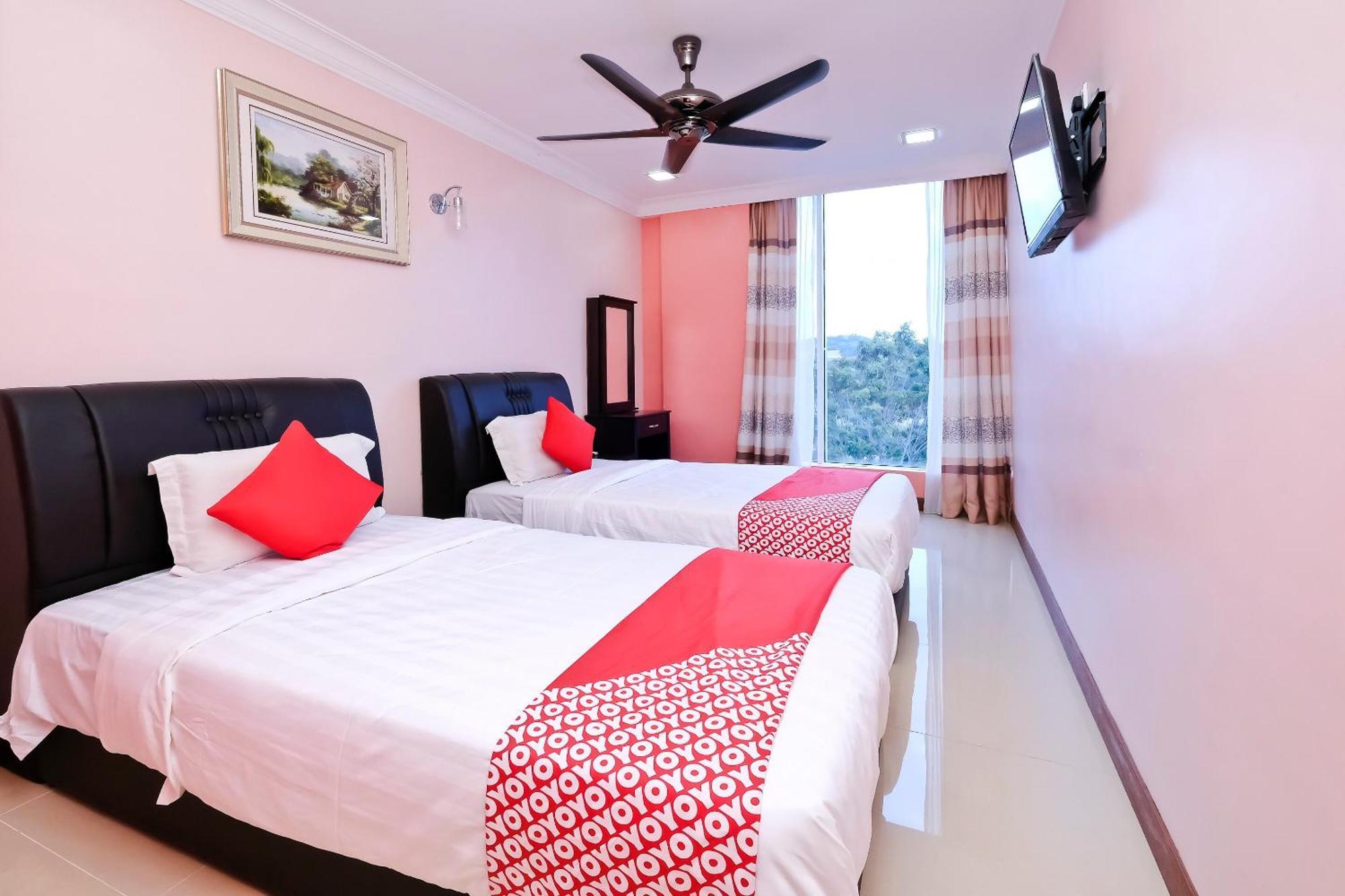 Oyo 714 Arina Hotel Bangi Εξωτερικό φωτογραφία