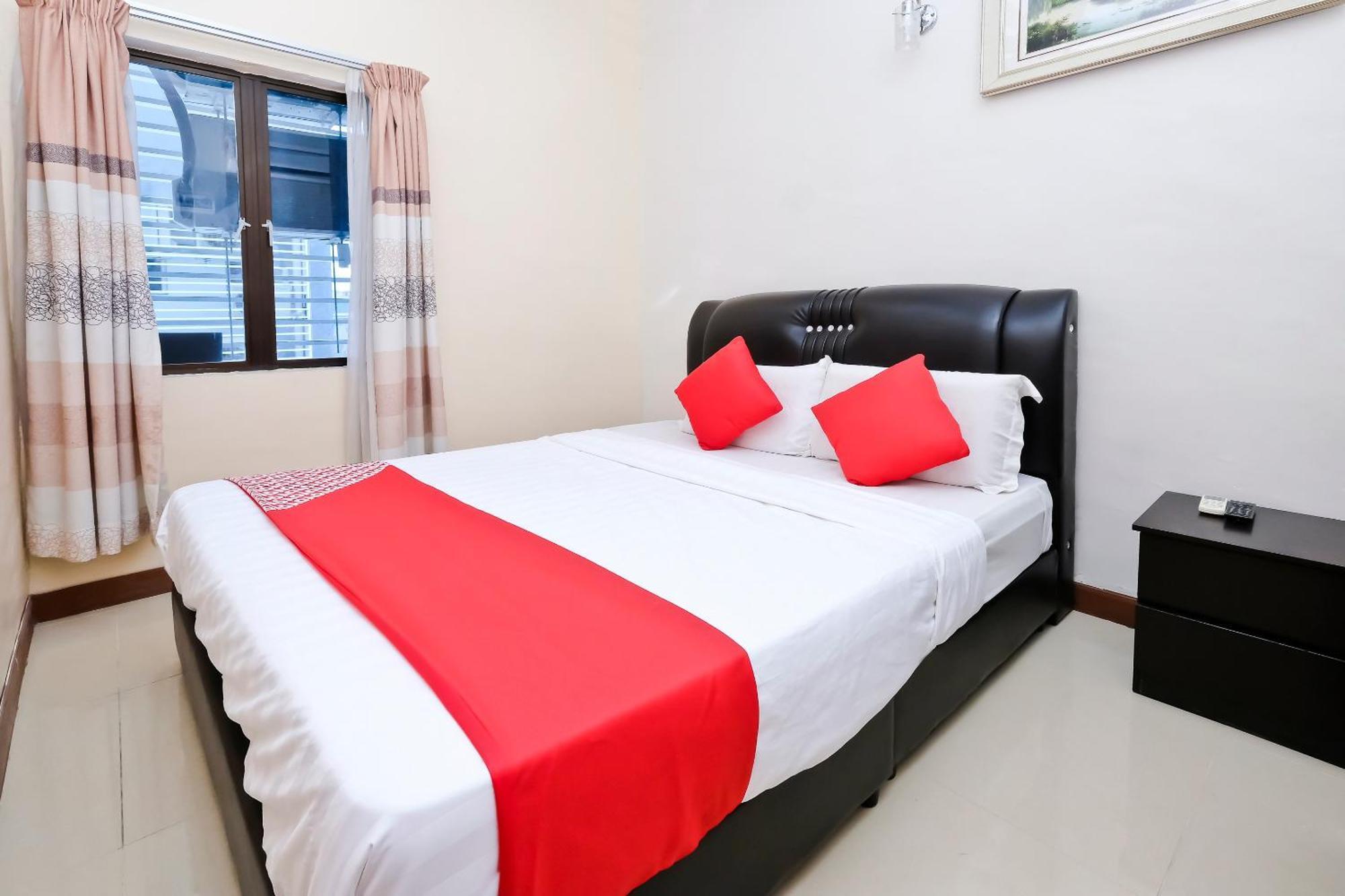 Oyo 714 Arina Hotel Bangi Εξωτερικό φωτογραφία