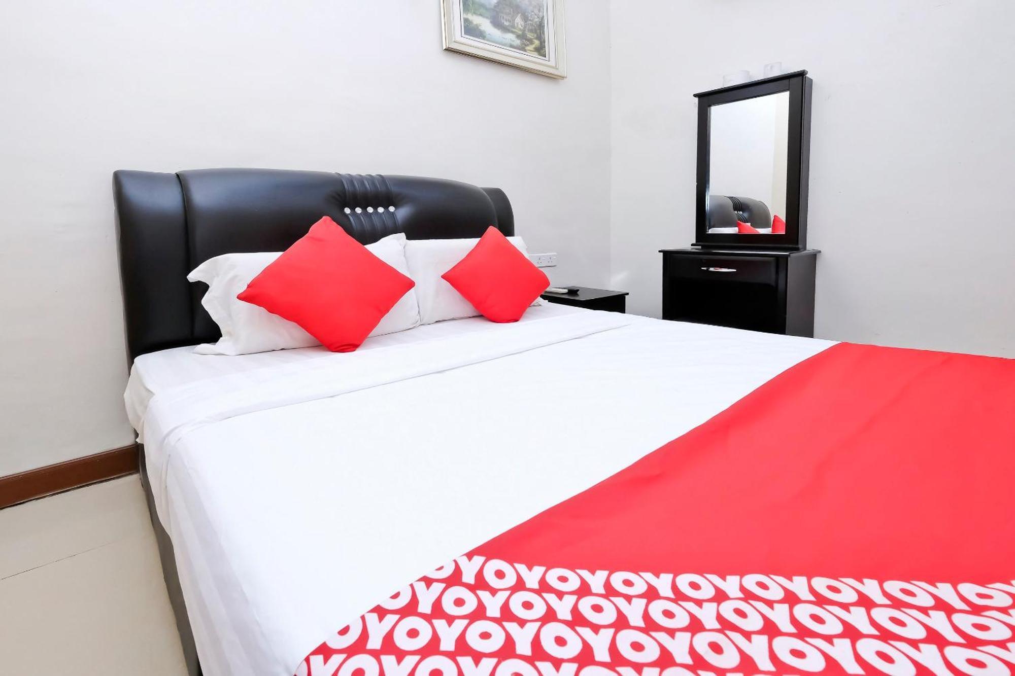 Oyo 714 Arina Hotel Bangi Εξωτερικό φωτογραφία
